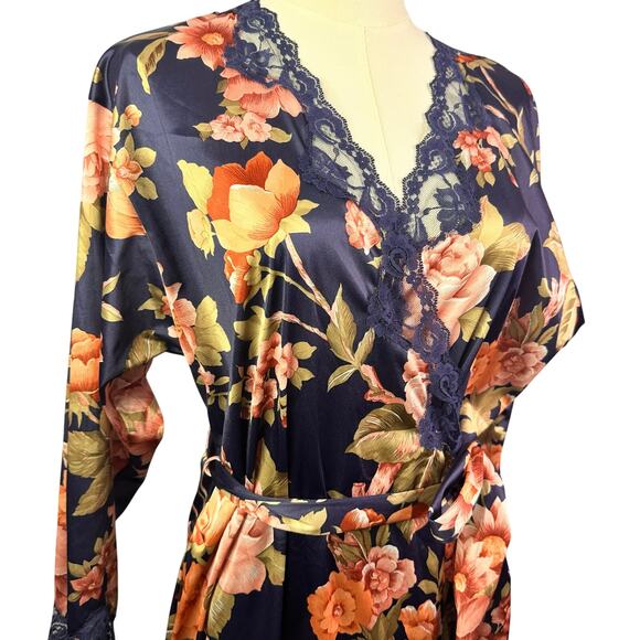 VTG Lorraine nightgown Robe - Picture 7 of 7